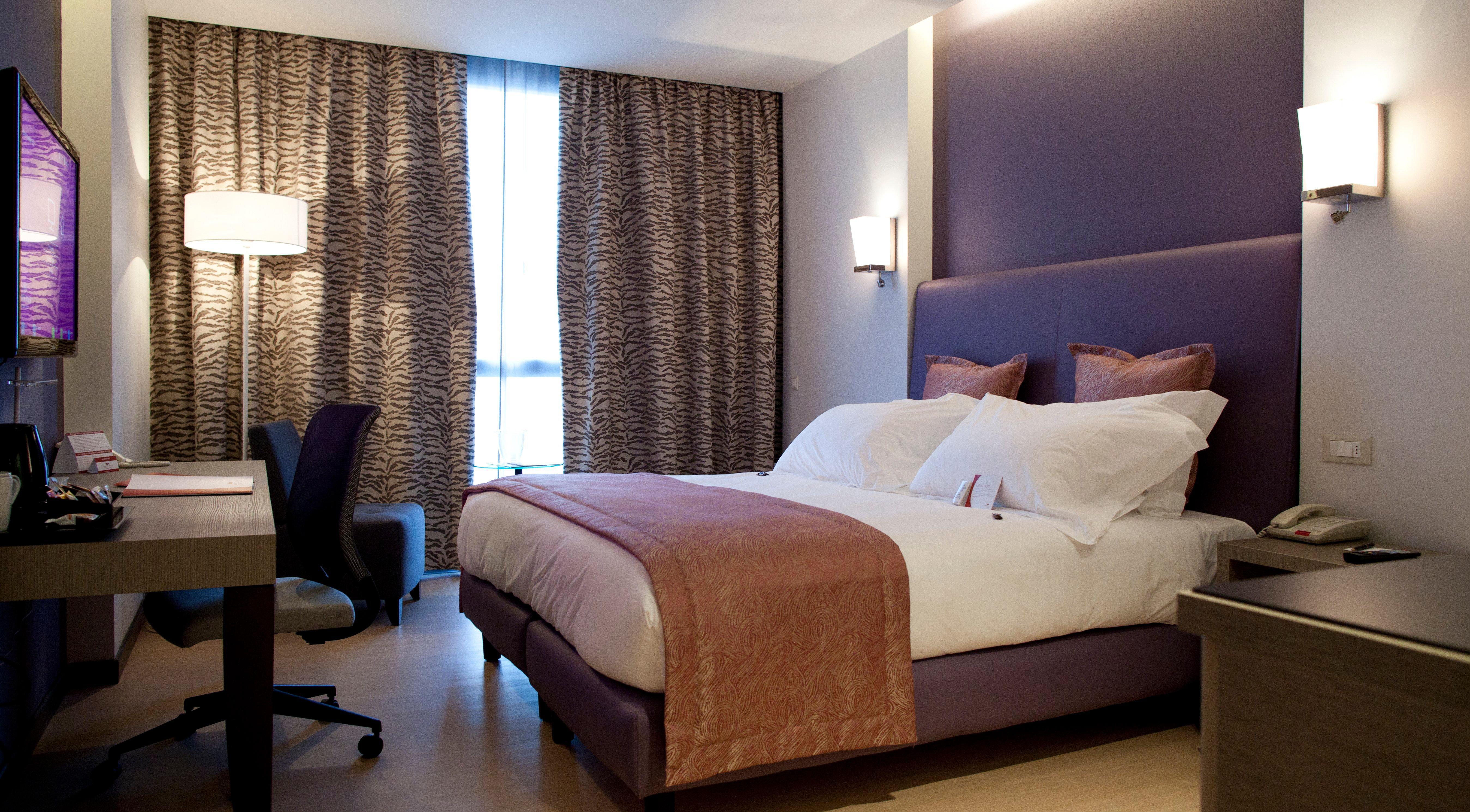 คราวน์ พลาซา เวโรนา ฟิเอรา Hotel ภายนอก รูปภาพ