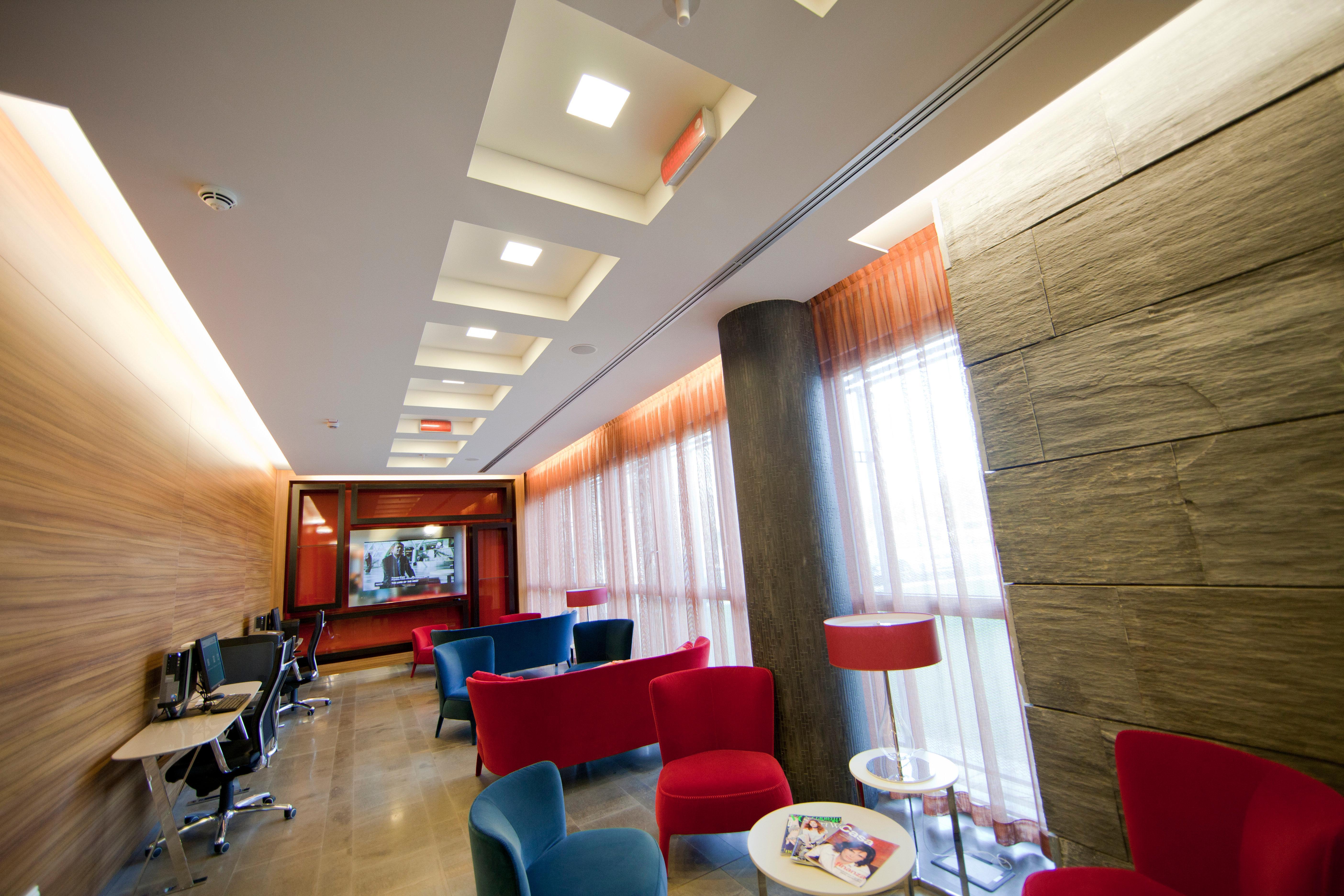 คราวน์ พลาซา เวโรนา ฟิเอรา Hotel ภายนอก รูปภาพ